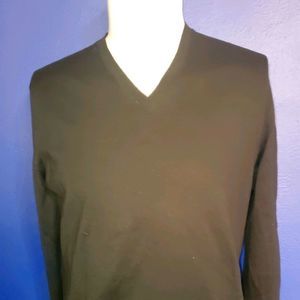 Banana Republic Men's Sweater Size Medium